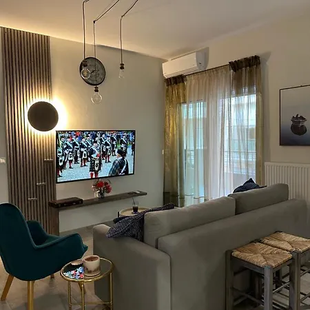Alpha 4 Apartment *