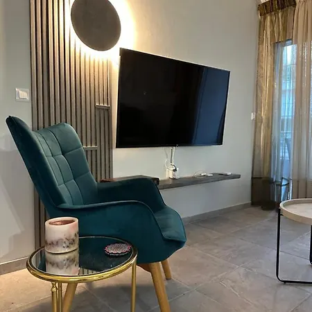 Alpha 4 * Nafplio