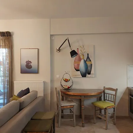 Alpha 4 Apartment *